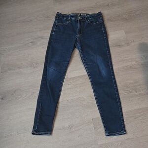 NWOT American‎ Eagle Super Stretch Skinny Jeans